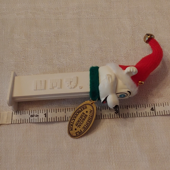 Pez Polar Bear Ornament - Picture 7 of 8